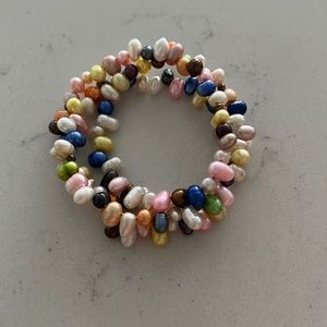 Stretchy multicolored bracelet